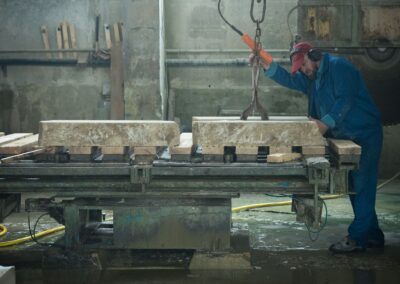 Toorikute saagimine balustrite jaoks